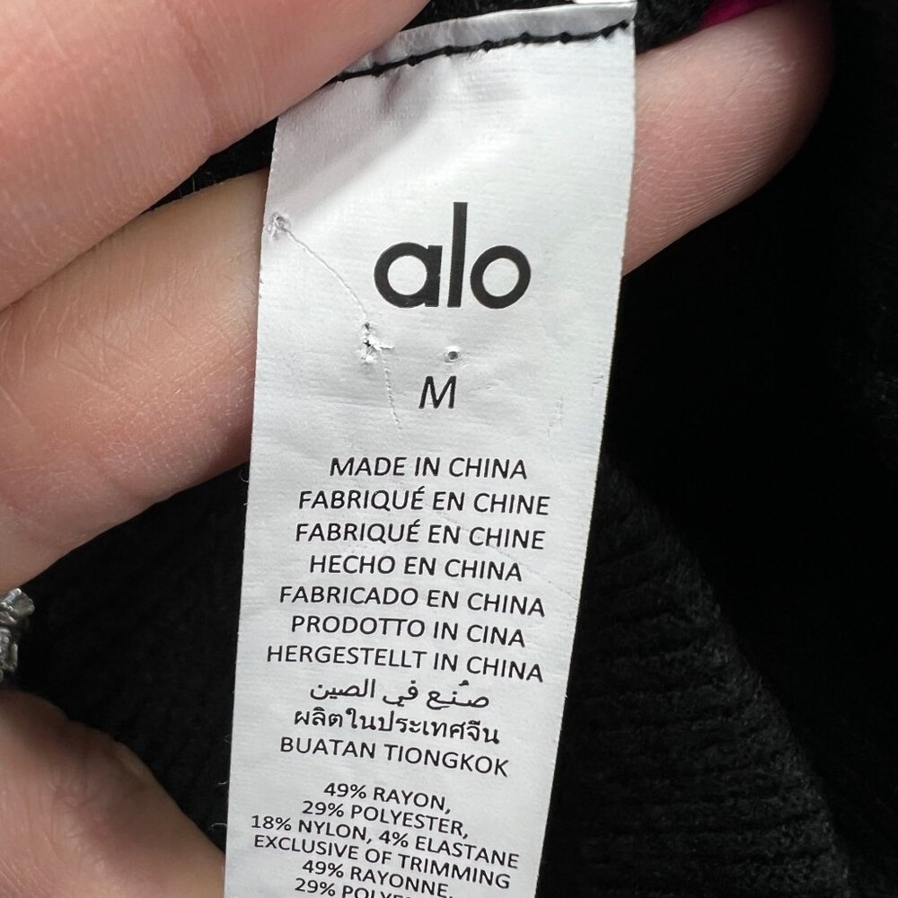 Alo Women's Waffle Weekend Escape Mock Neck Long Sleeve Black Size Medium - Picture 4 of 7